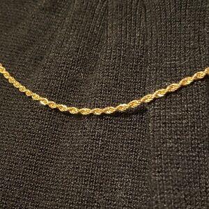 18k solid yellow Gold 22 inch Rope Chain Necklace 2.5 mm, 1.9 grams
